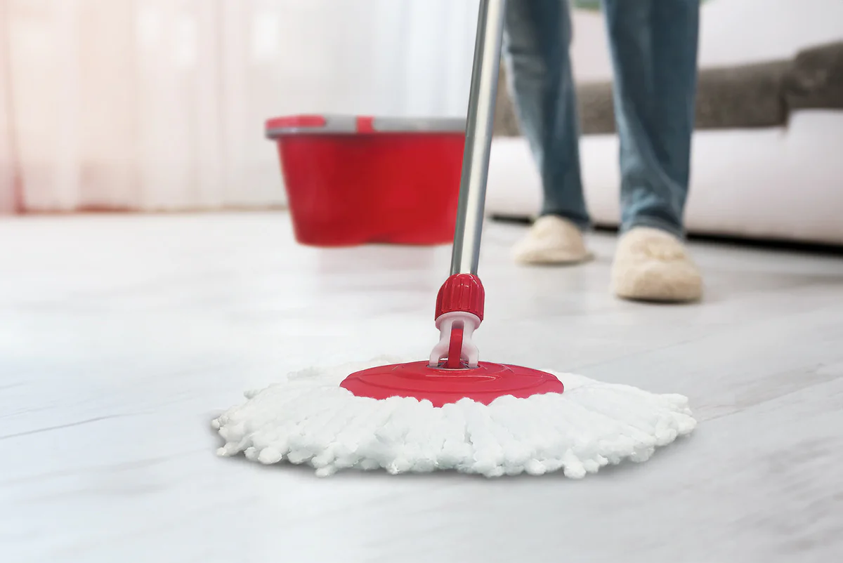 The Spin to Win: come il sistema di spin mop in microfibra di rivoluzione riduce il tempo di pulizia a metà